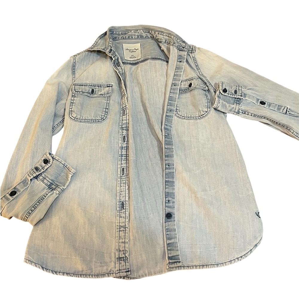 American Eagle Outfitters Blue Denim Jean Jacket